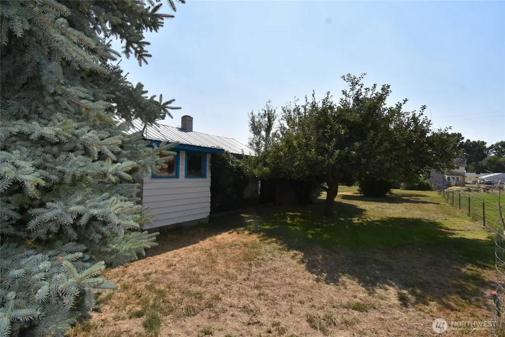 434 NE North Avenue Wilbur, WA 99158