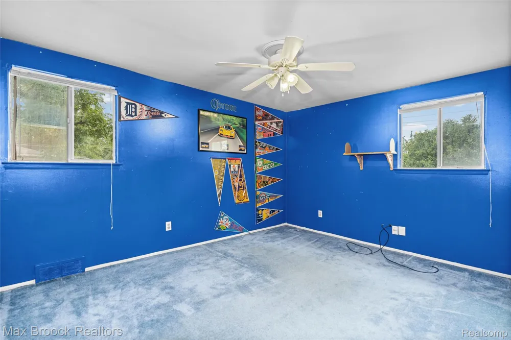 31917 Olde Franklin Drive Farmington Hills City, MI 48334