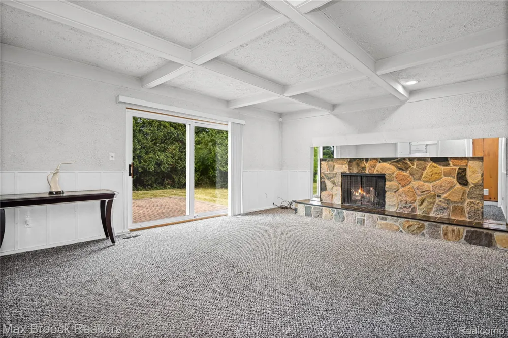 31917 Olde Franklin Drive Farmington Hills City, MI 48334