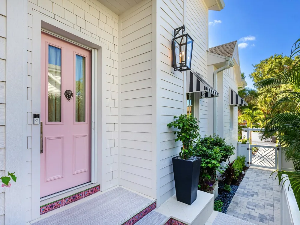 1621 BAY POINT COURT Sarasota, FL 34236