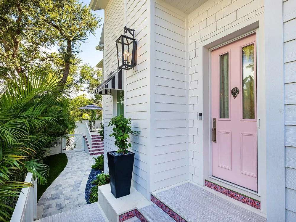 1621 BAY POINT COURT Sarasota, FL 34236
