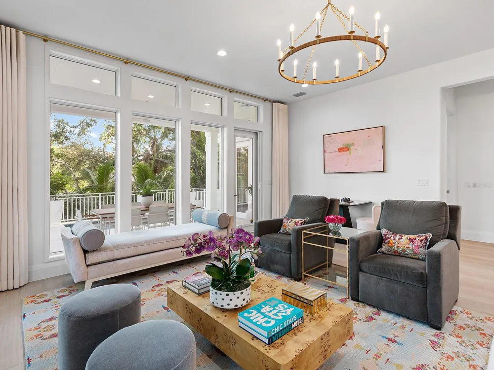 1621 BAY POINT COURT Sarasota, FL 34236