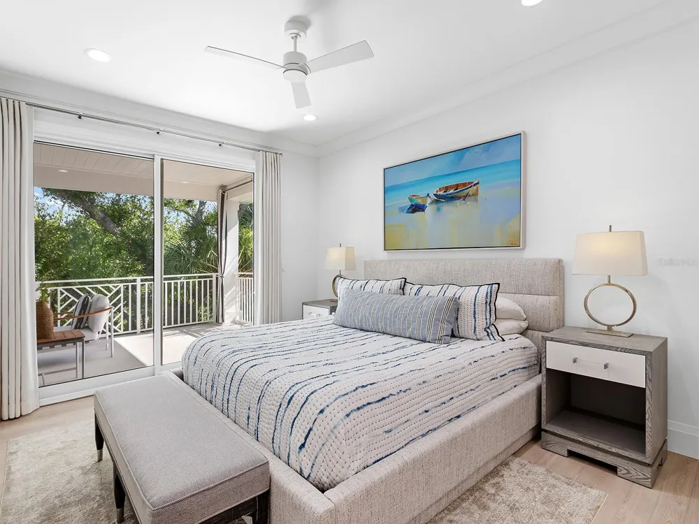1621 BAY POINT COURT Sarasota, FL 34236