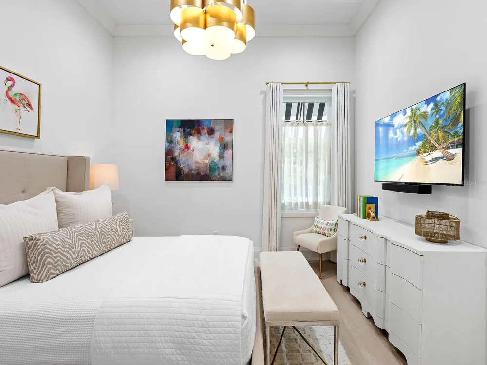 1621 BAY POINT COURT Sarasota, FL 34236