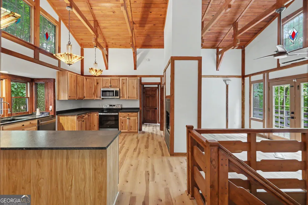 996 Crestview DR Otto, NC 28763