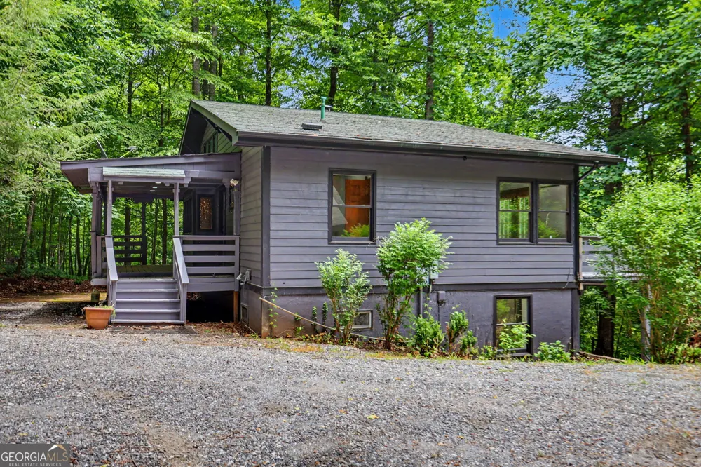 996 Crestview DR Otto, NC 28763