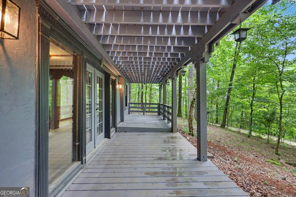 996 Crestview DR Otto, NC 28763