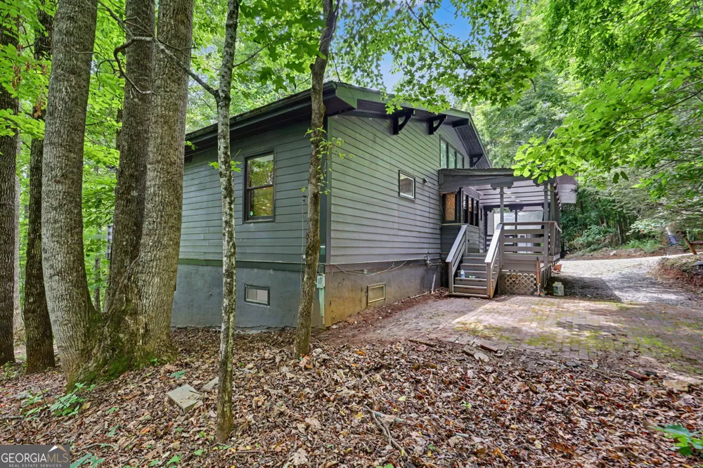 996 Crestview DR Otto, NC 28763