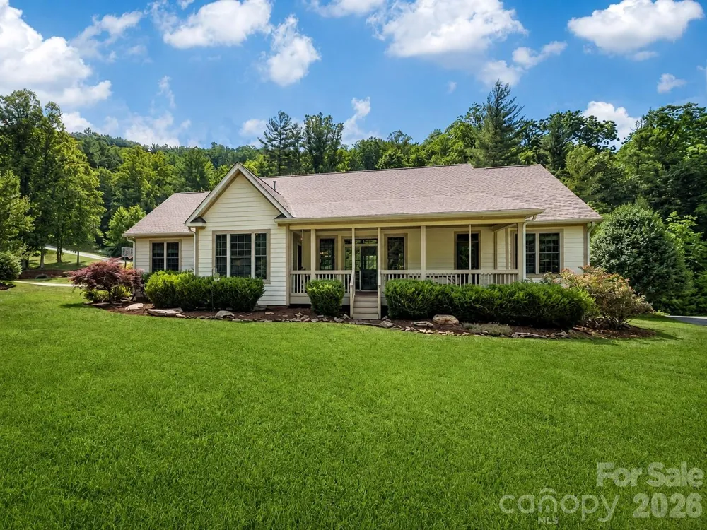 122 Twin Courts Drive Weaverville, NC 28787