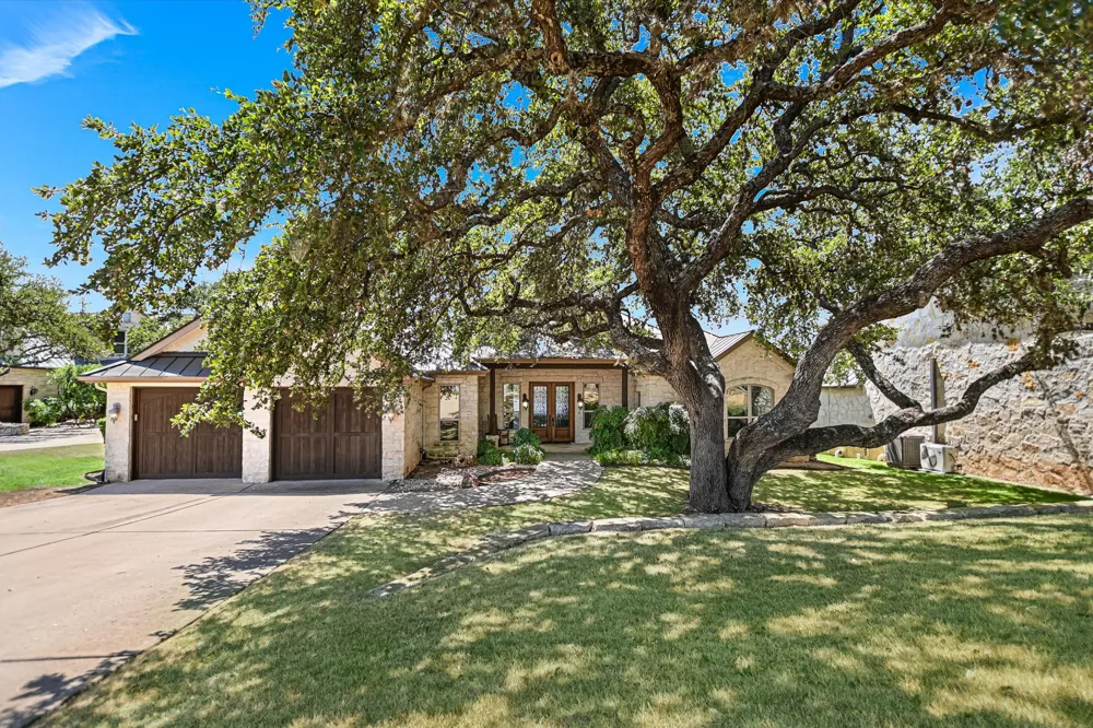 113 Wennmohs Place Horseshoe Bay, TX 78657