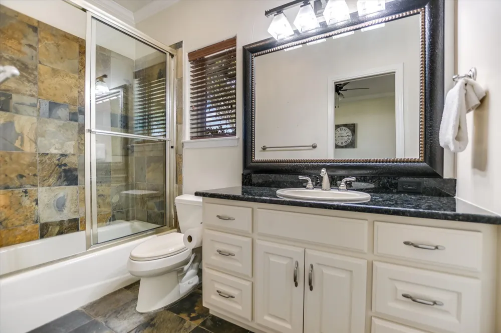 113 Wennmohs Place Horseshoe Bay, TX 78657
