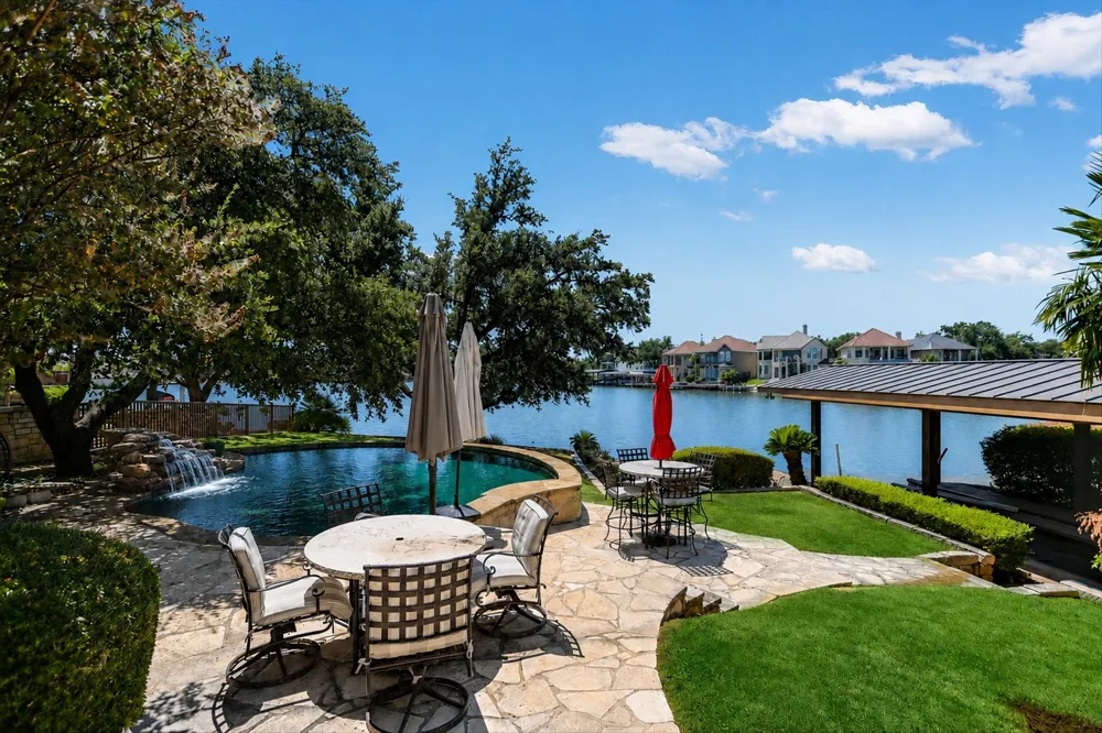 113 Wennmohs Place Horseshoe Bay, TX 78657