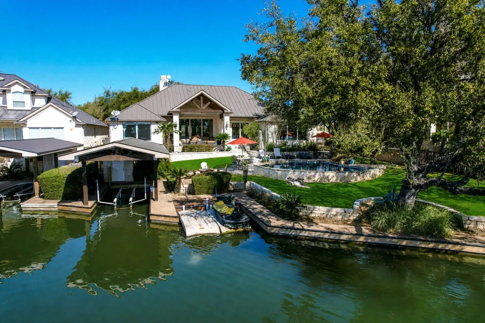 113 Wennmohs Place Horseshoe Bay, TX 78657