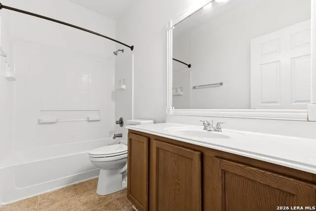 4214 Loring Converse, TX 78109
