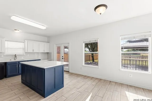 4214 Loring Converse, TX 78109