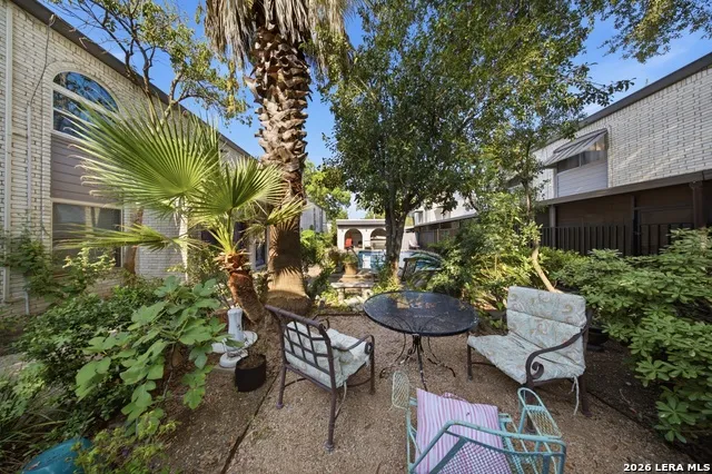 102 VASSAR LN #1 San Antonio, TX 78212