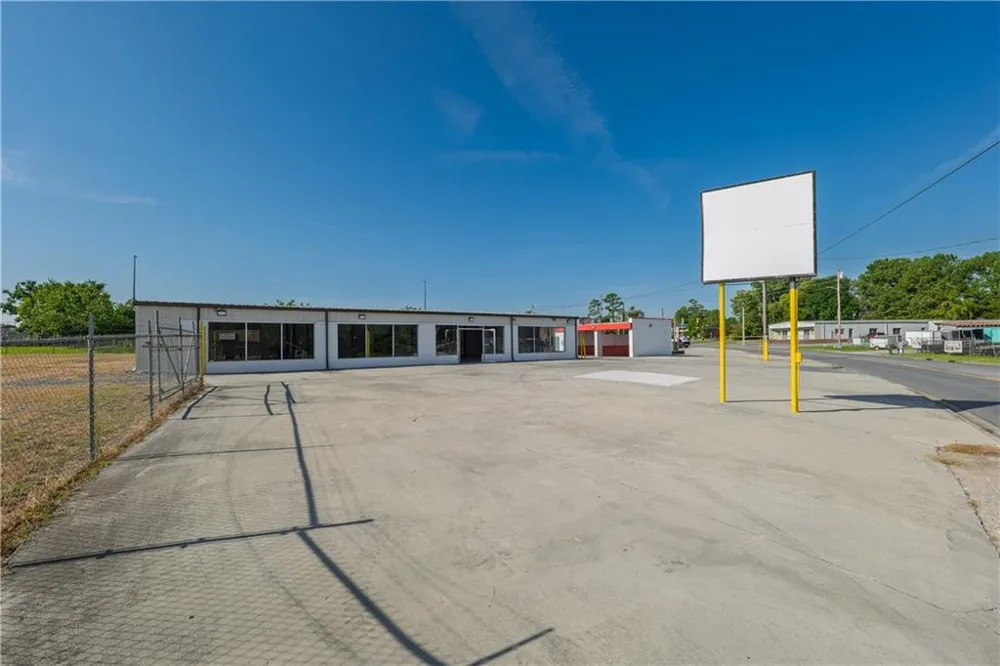 1290 Curtis Parkway SE Calhoun, GA 30701