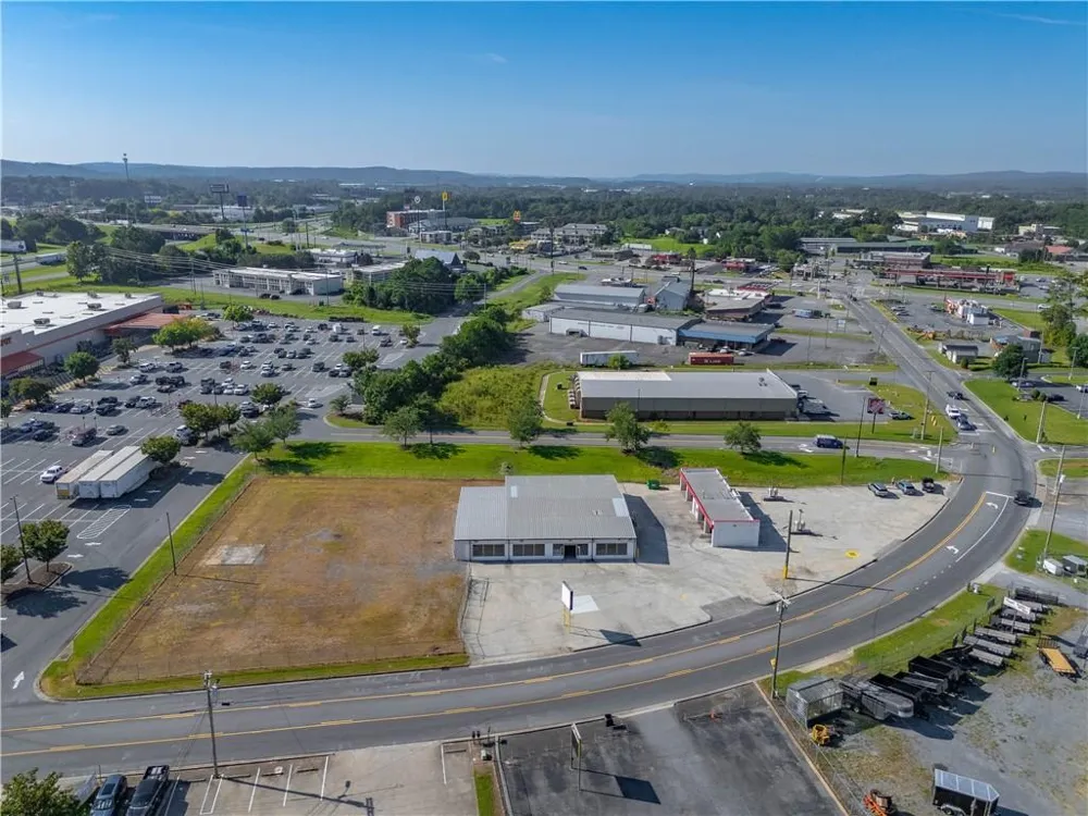 1290 Curtis Parkway SE Calhoun, GA 30701