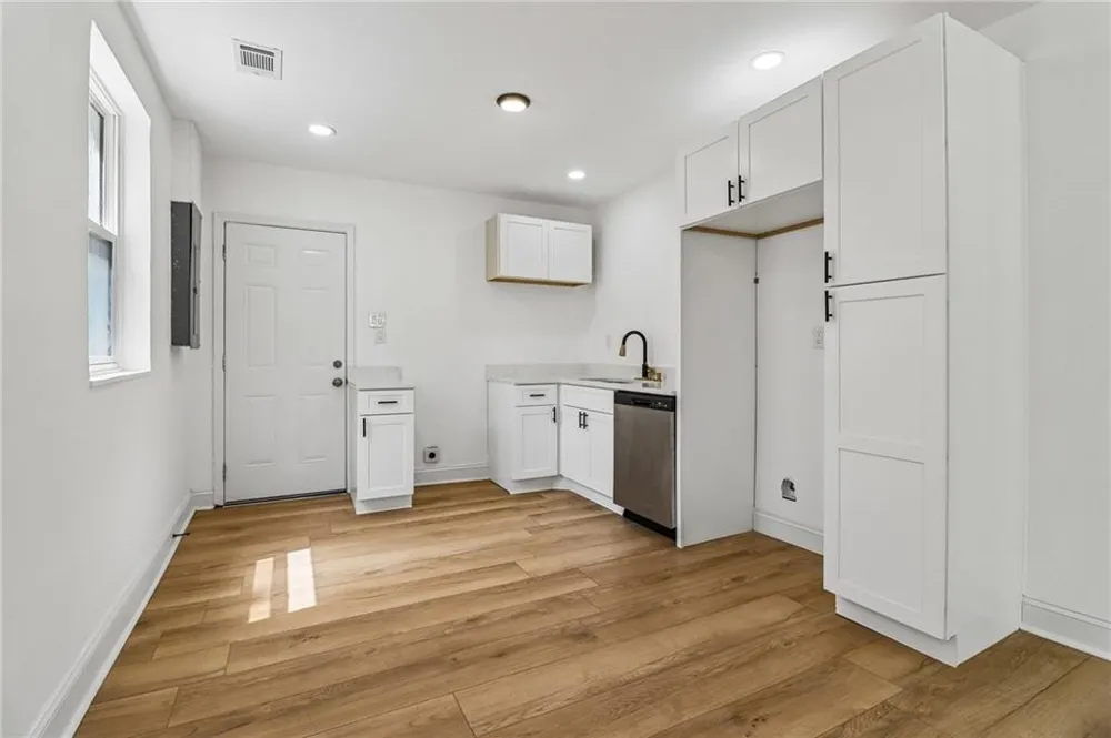 1355 Graymont Drive SW Atlanta, GA 30310