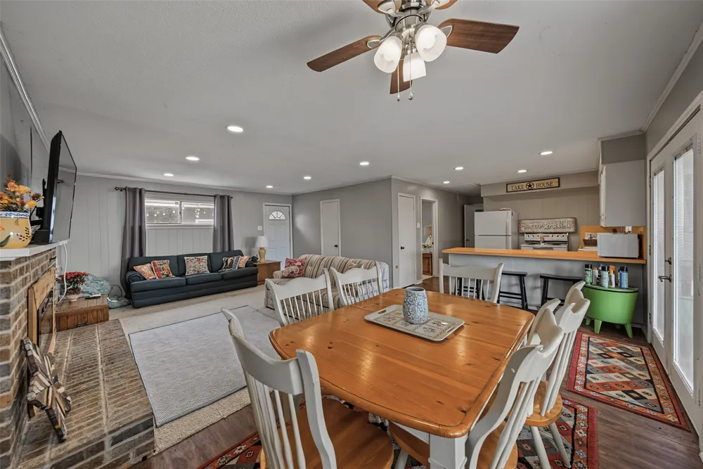 7656 Shoreline Drive Lone Oak, TX 75453