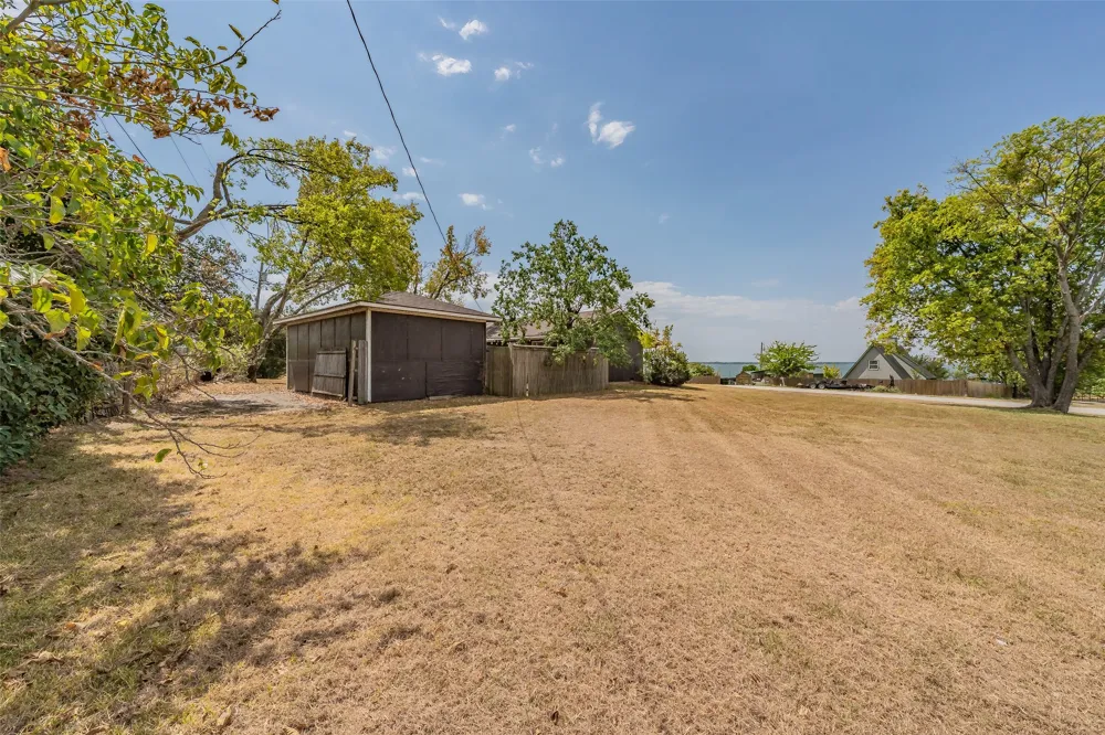 7656 Shoreline Drive Lone Oak, TX 75453