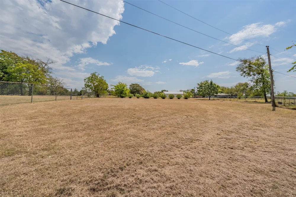 7656 Shoreline Drive Lone Oak, TX 75453