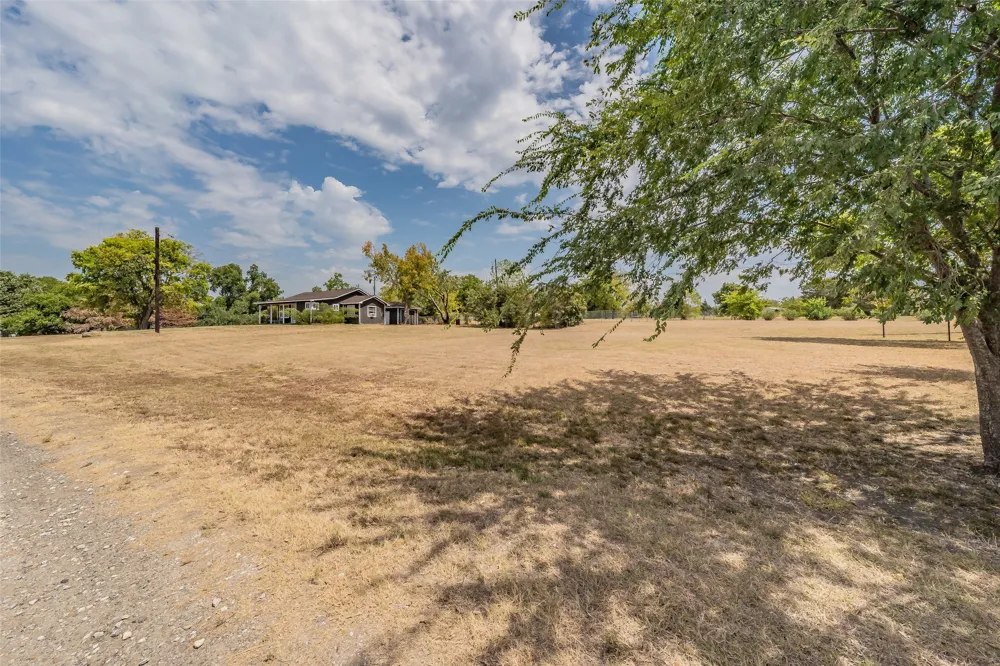 7656 Shoreline Drive Lone Oak, TX 75453