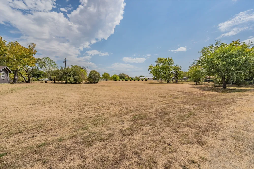 7656 Shoreline Drive Lone Oak, TX 75453