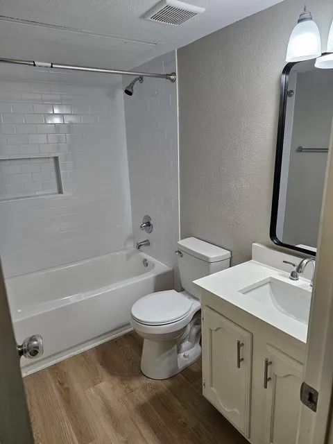 2602 Knoll Trail Euless, TX 76039