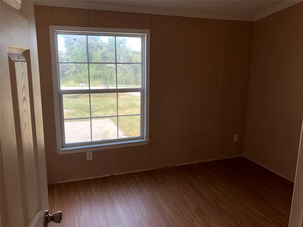 118 Windy Creek Court Springtown, TX 76082