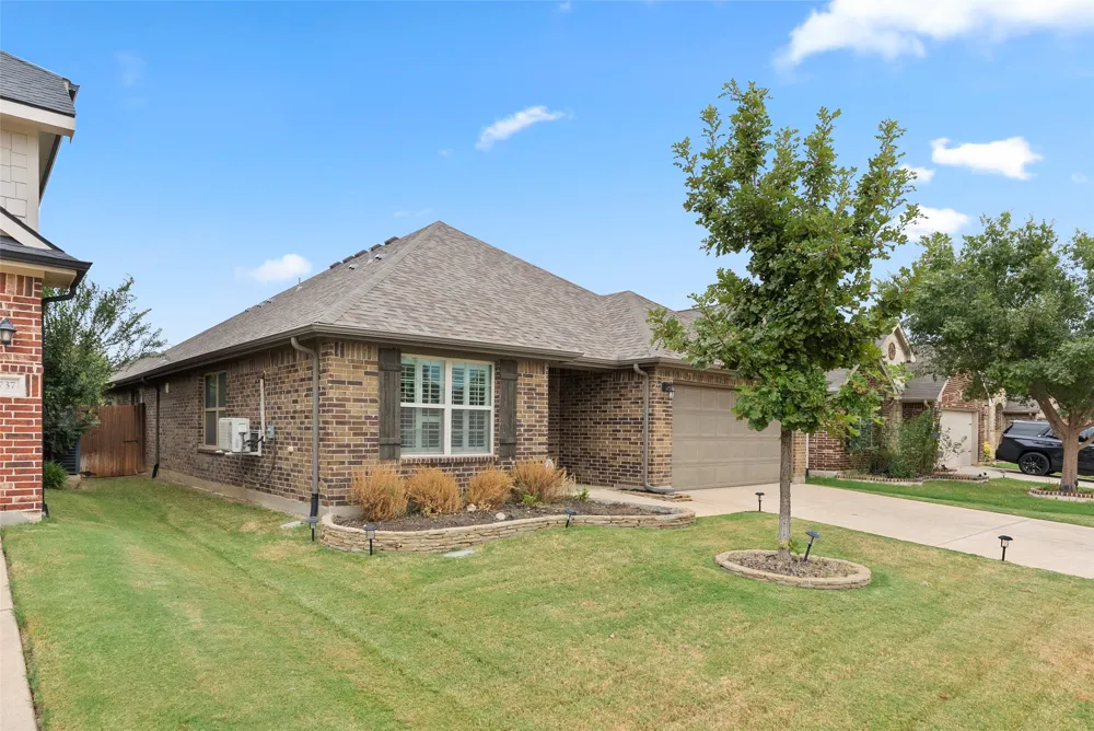 4741 Meadow Green Trail Fort Worth, TX 76244