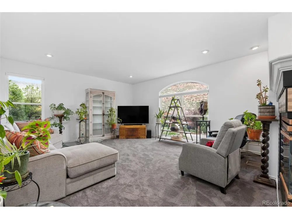 6 Eagle Nest Lane Lyons, CO 80540