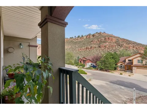 6 Eagle Nest Lane