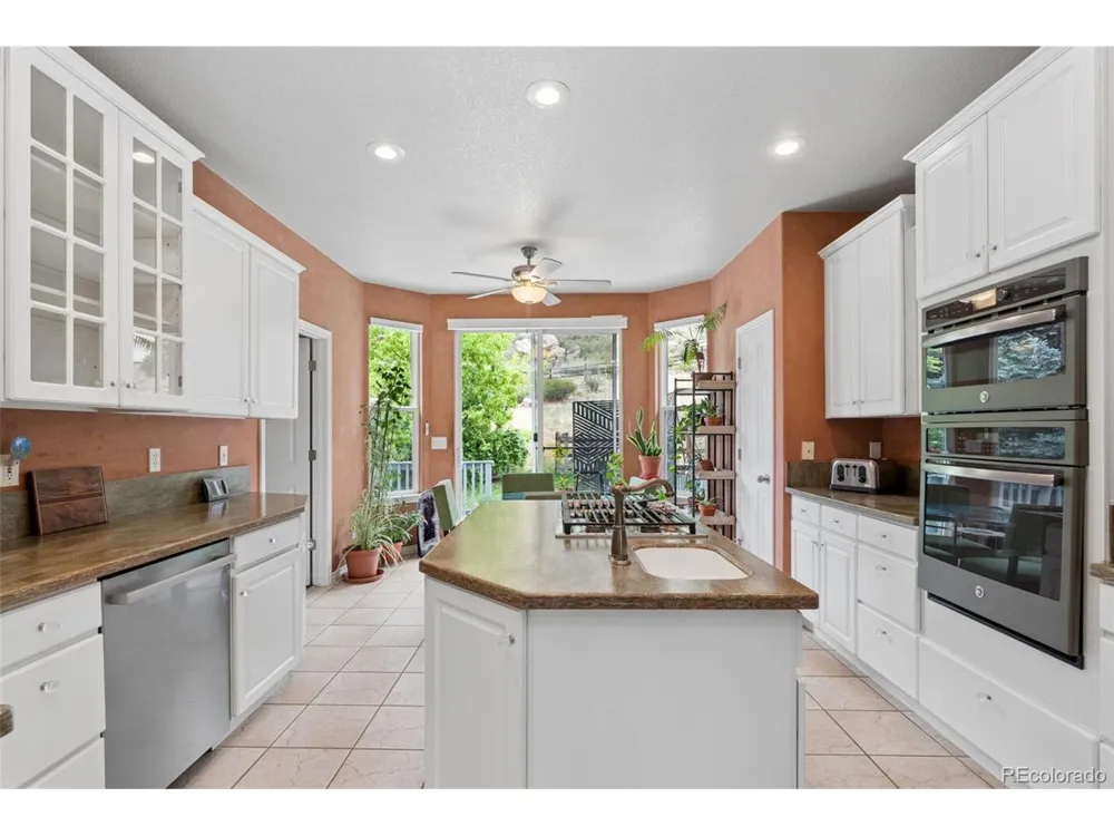 6 Eagle Nest Lane Lyons, CO 80540