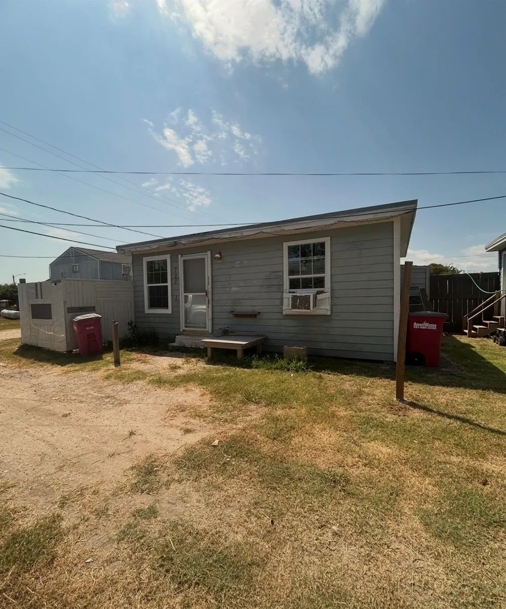 727 W 6th Unit 1 Street Freeport, TX 77541