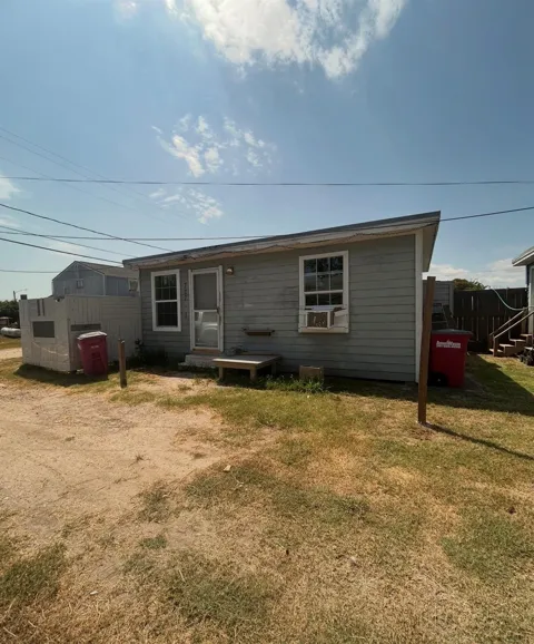 727 W 6th Unit 1 Street