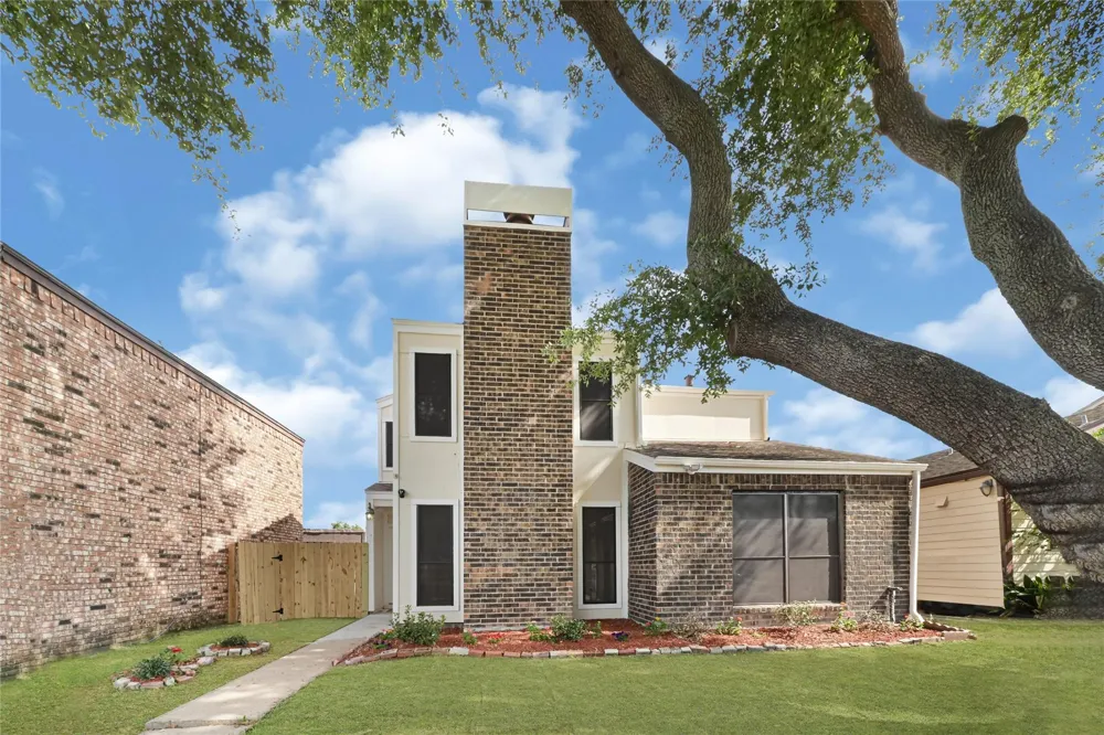 6326 Cambridge Glen Lane Houston, TX 77035