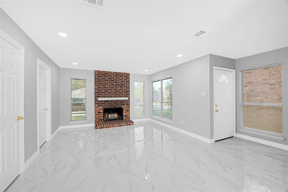 6326 Cambridge Glen Lane Houston, TX 77035
