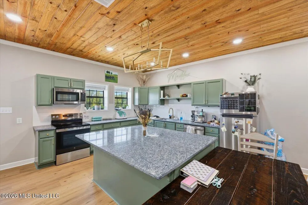 612 U.s. 51 Bogue Chitto, MS 39629