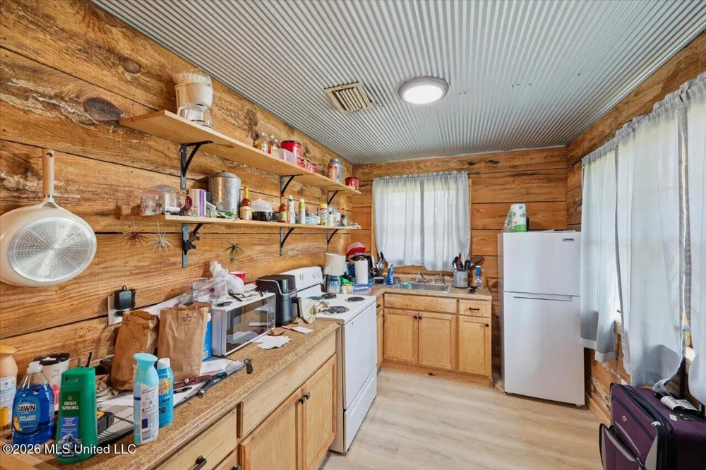 612 U.s. 51 Bogue Chitto, MS 39629