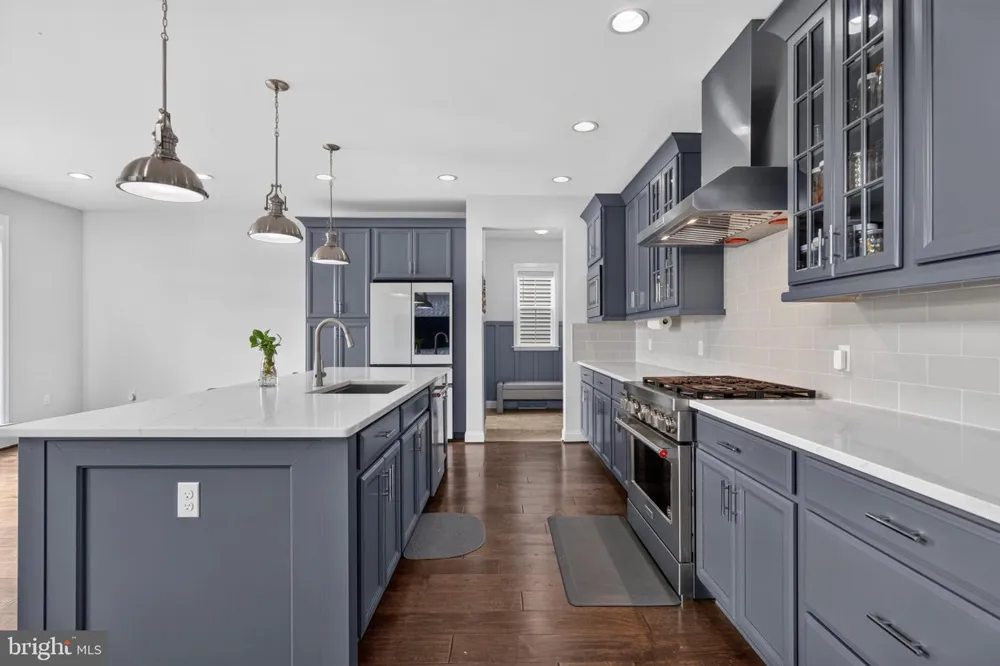 110 BITTERSWEET Mechanicsburg, PA 17050