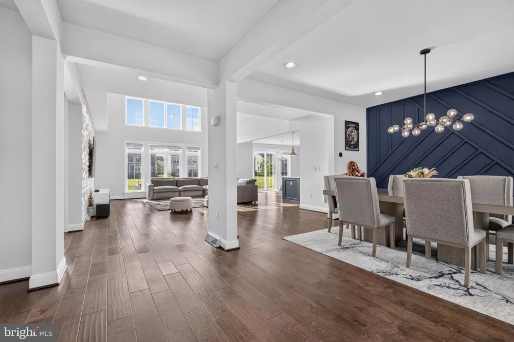 110 BITTERSWEET Mechanicsburg, PA 17050
