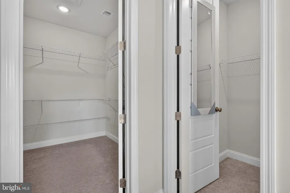 110 BITTERSWEET Mechanicsburg, PA 17050