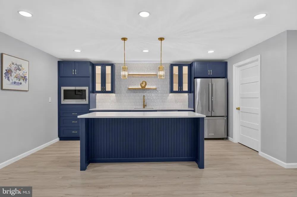 110 BITTERSWEET Mechanicsburg, PA 17050