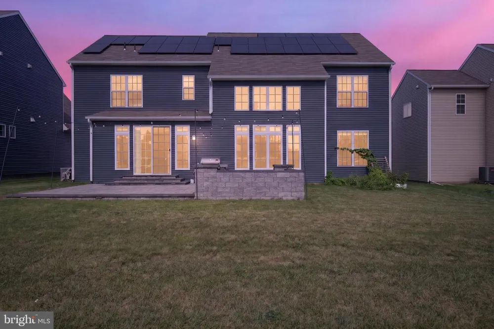 110 BITTERSWEET Mechanicsburg, PA 17050