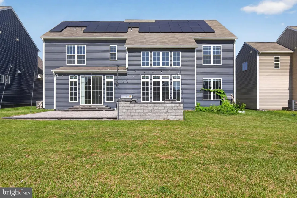 110 BITTERSWEET Mechanicsburg, PA 17050
