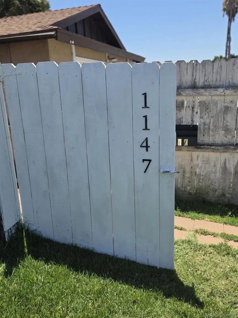 1145 Jamacha Lane Spring Valley, CA 91977