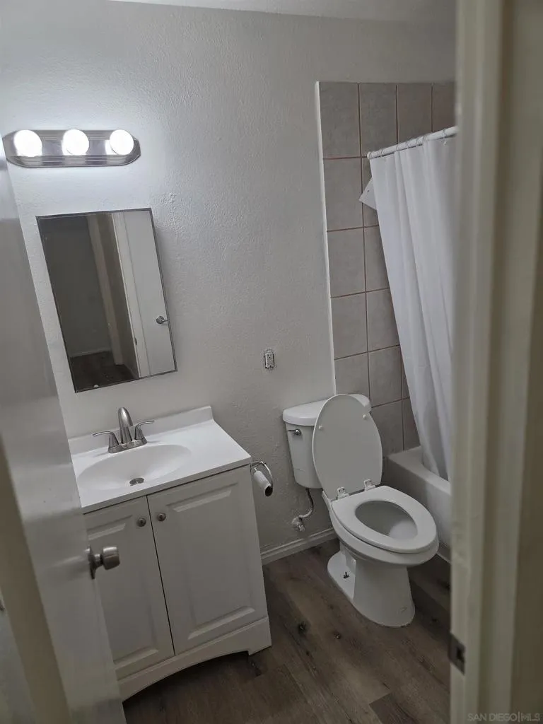 1145 Jamacha Lane Spring Valley, CA 91977