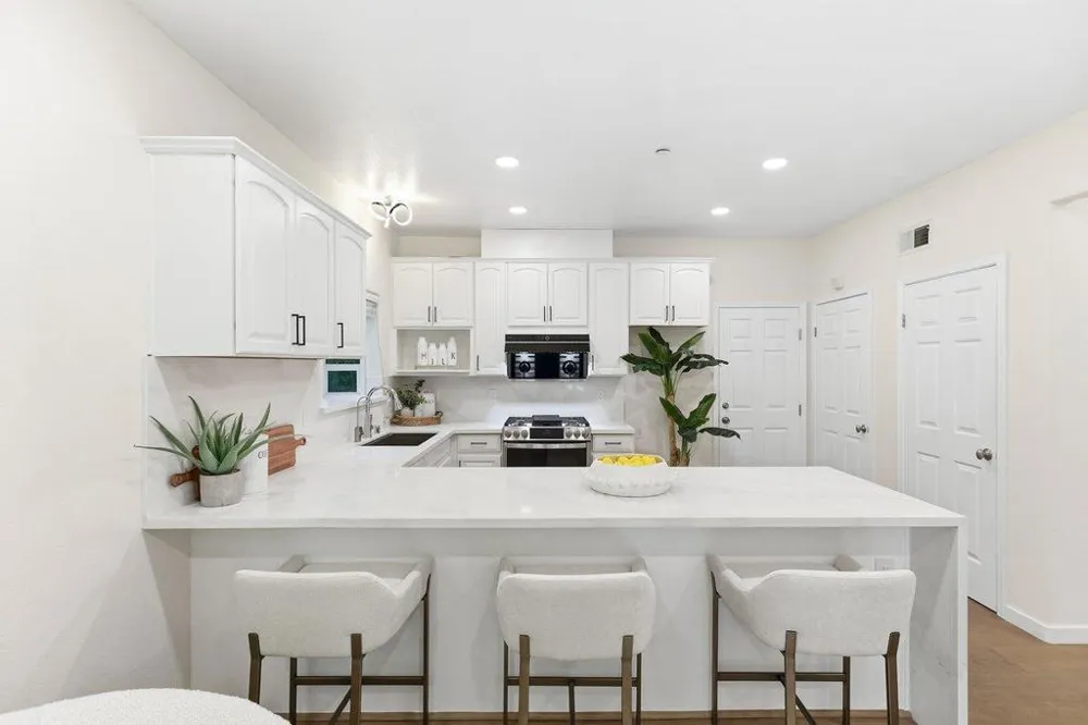 428 Crescent Avenue Sunnyvale, CA 94087