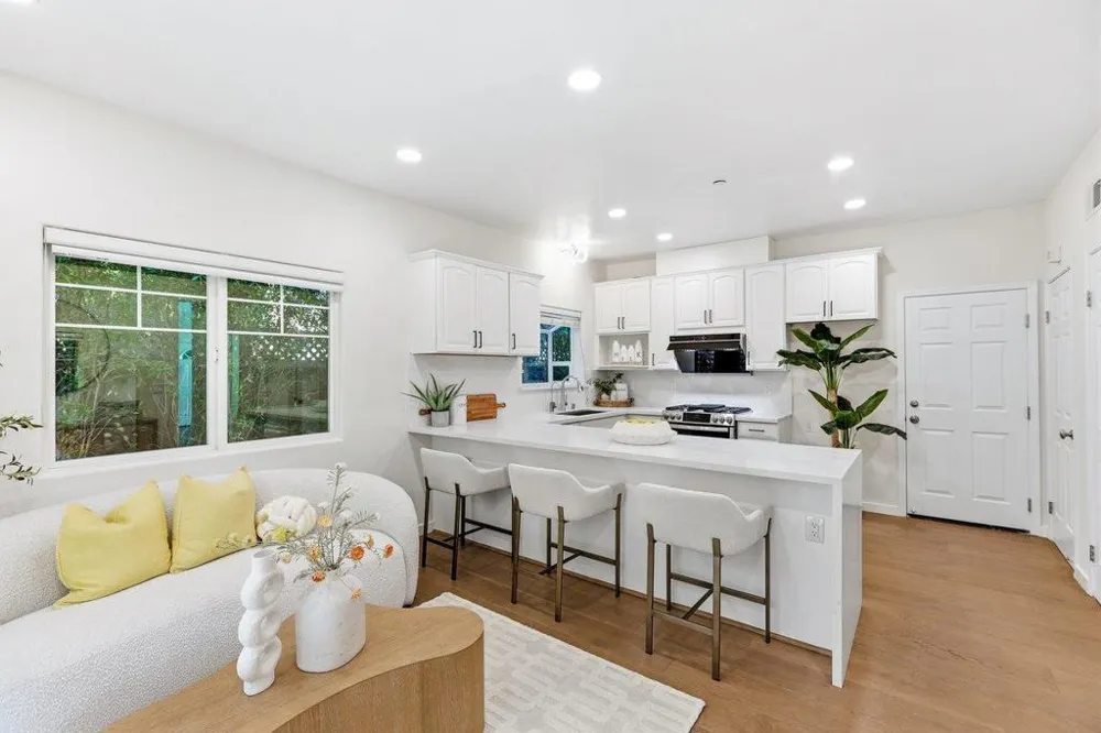 428 Crescent Avenue Sunnyvale, CA 94087